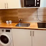 Charmant studio à 2min du métro